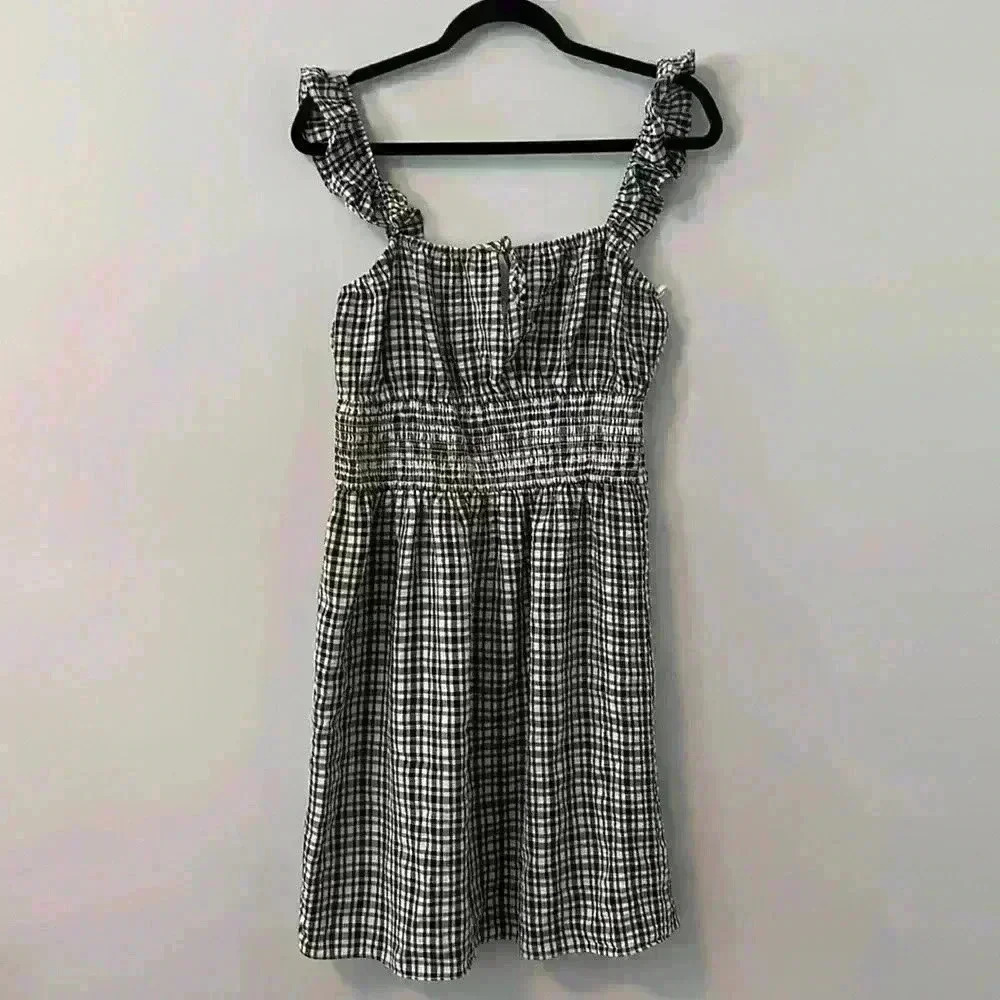 WAYF Black and White Gingham Dress with Ruching Size Medium NEW NWT